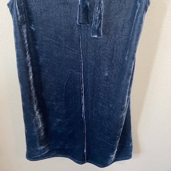 Gianni Bini Velvet Lace Cutout Dress - Picture 6 of 7